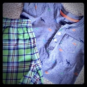Boy's Carter's 24 months short outfit